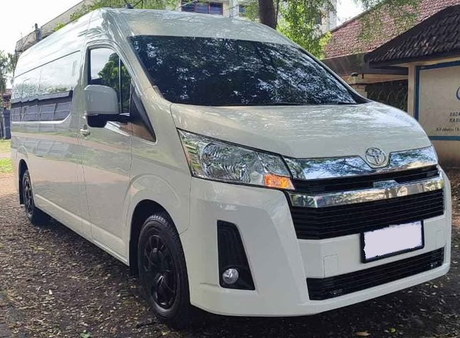 Sewa Hiace Luxury Semarang untuk tamu VIP dan perjalanan premium