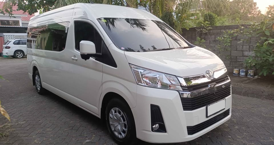 Sewa Hiace Surabaya