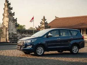 Rental mobil Solo untuk wisata keluarga di Keraton Surakarta