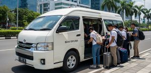 sewa hiace bekasi commuter untuk perjalanan rombongan