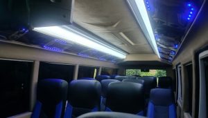 Interior Elf Depok AC dingin dan kursi nyaman