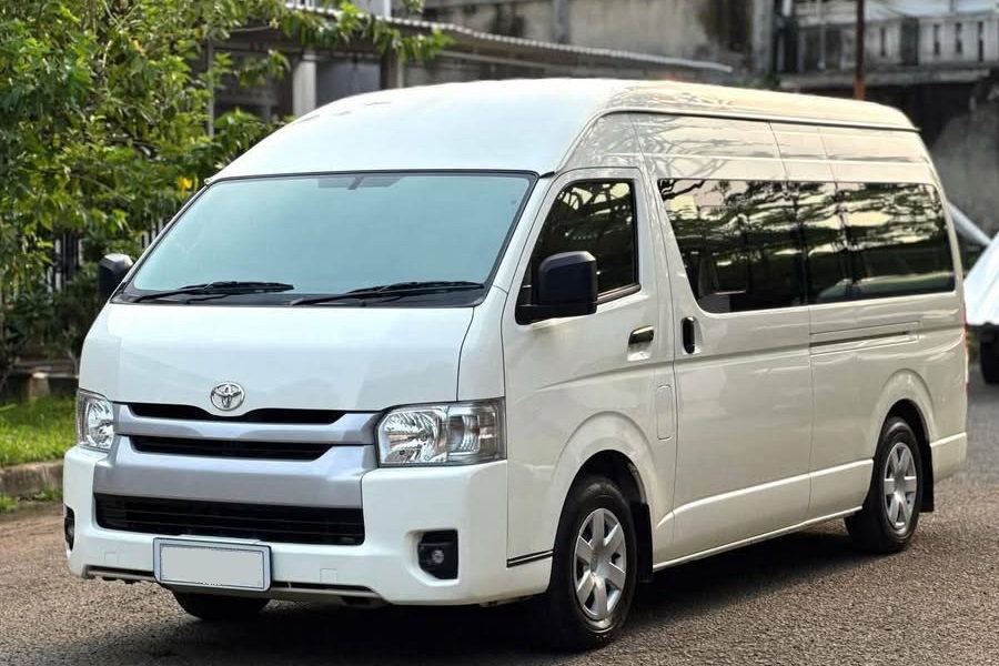 Sewa Hiace Commuter Salatiga Thalita Rentcar