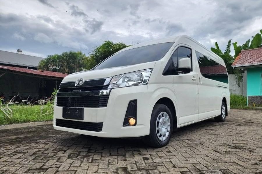 Sewa Hiace Premio Salatiga Thalita Rentcar